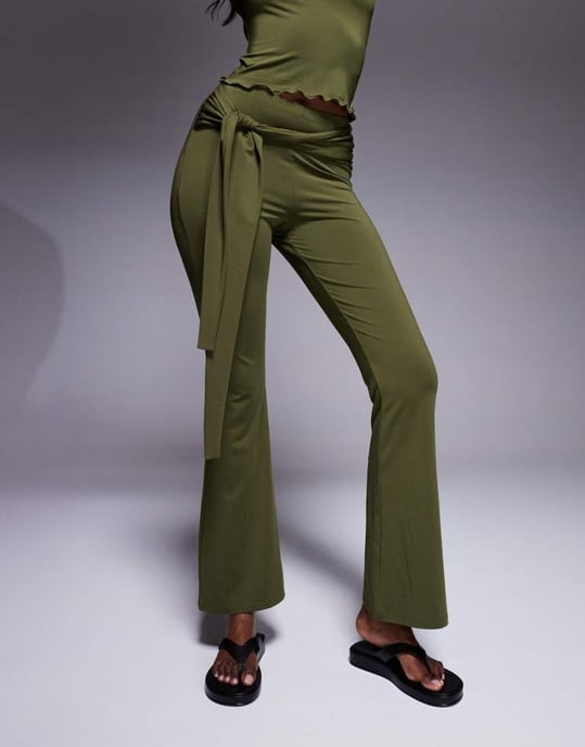 ASOS DESIGN co-ord tie waist flare trouser in khaki - Image 4