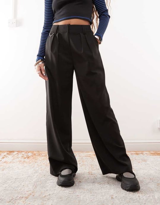 COLLUSION tailored wide leg trouser in black - Image 2