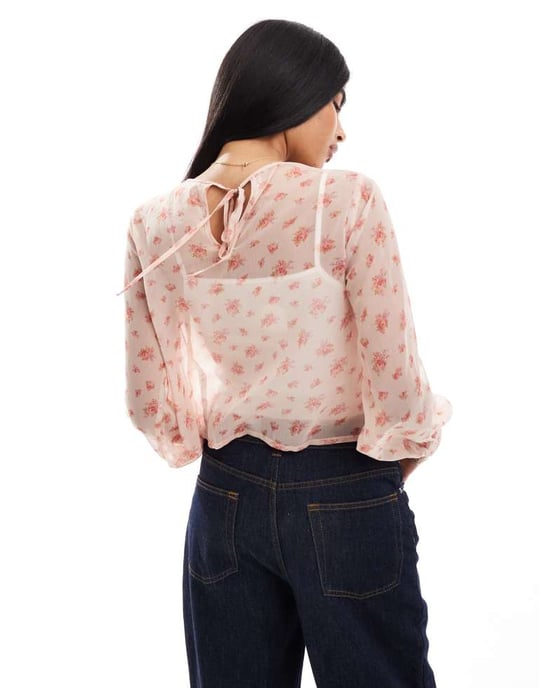 Miss Selfridge trimmed up blouse in ditsy print - Image 4