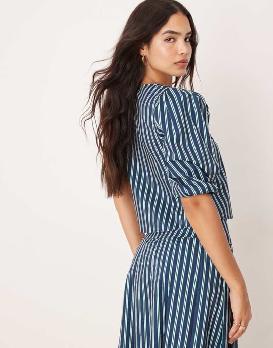 Glamorous volume sleeve blouse with tie front in green stripe co-ord - Image 4