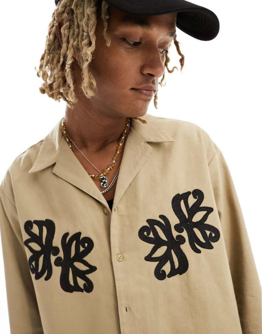 Återvunnen vintage långärmad sängjacka med broderi i beige - Image 4
