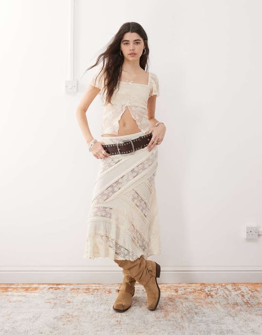 Reclaimed Vintage split front lace top with bow details in ivory - Image 2