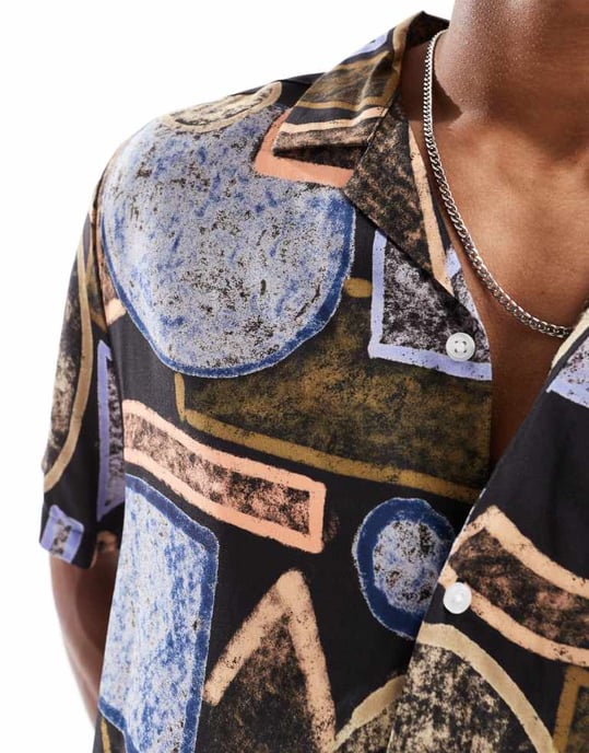 ASOS DESIGN avslappnad skjorta med revers i abstrakt vintageprint - MULTIFÄRGAD - Image 4