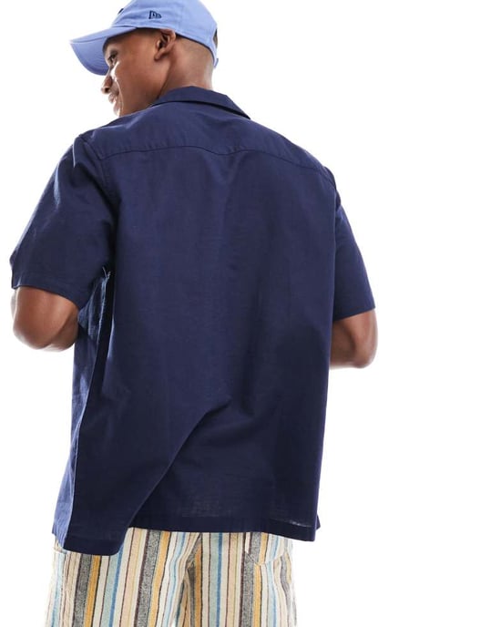 ASOS DESIGN avslappnad skjorta i linneblandning med revere-krage i marinblått - Image 4