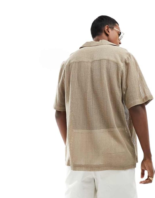 ASOS DESIGN kortärmad avslappnad skjorta med krage i beige katoen - Image 3