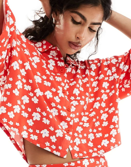 ASOS DESIGN rymlig skjorta i röd blommönster - Image 2