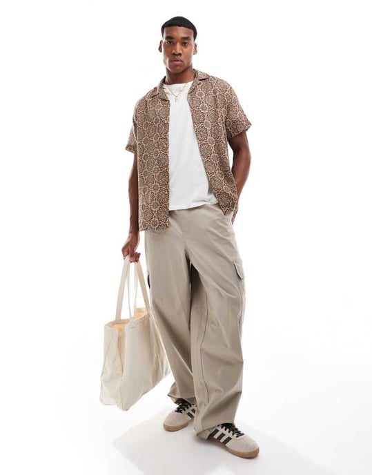 ASOS DESIGN avslappnad krage texturerad skjorta i geometriskt mönster - Image 4
