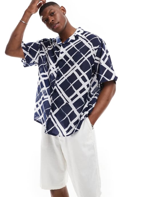 ASOS DESIGN oversized skjorta med krage i navy med penselsträck-mönster - Image 1