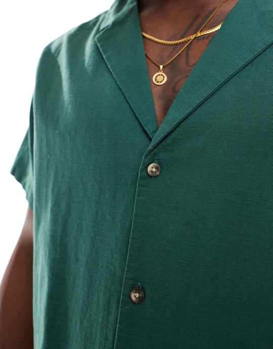 ASOS DESIGN avslappnad linneblandning skjorta med djup krage i mörkgrön - Image 3