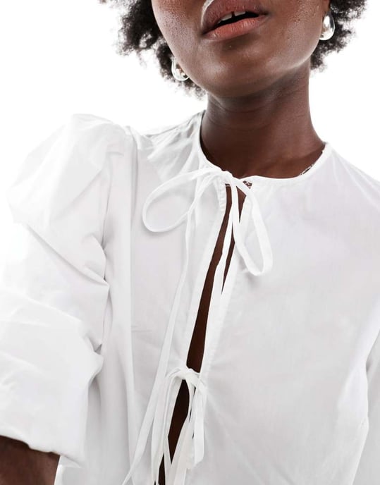 ASOS DESIGN bomull poplin peplum knytblus i elfenben - Image 2