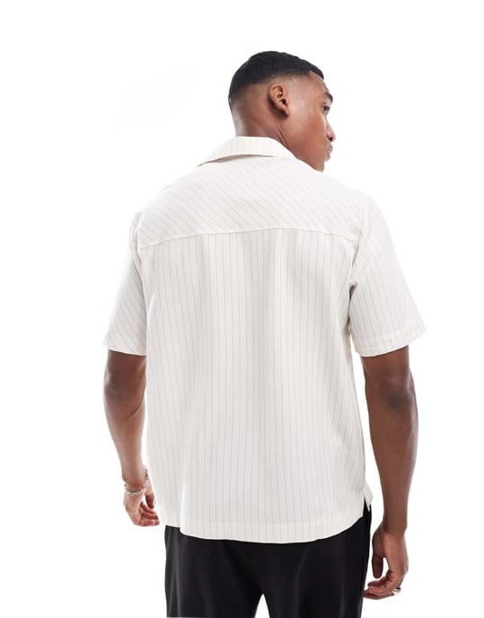 Couture Club patchworkrandig semester-skorta i off white - Image 3