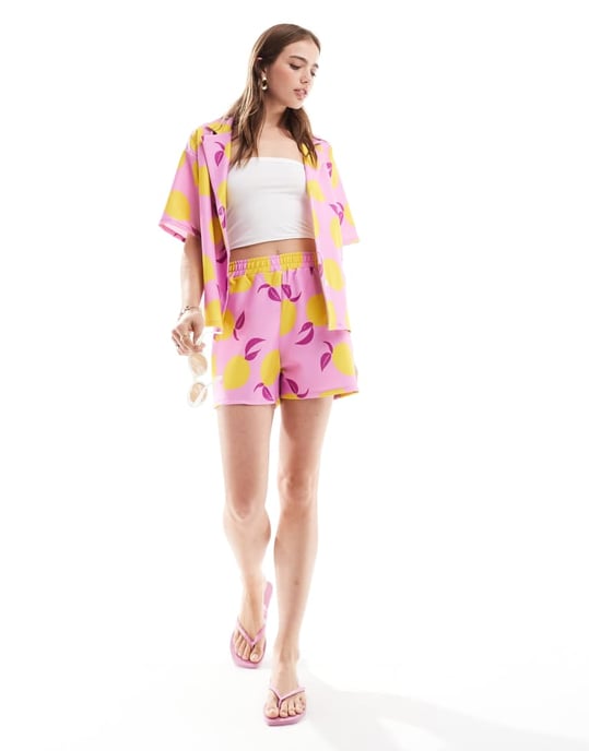 ASOS DESIGN lång linje kort set i rosa citrontryck - Image 2