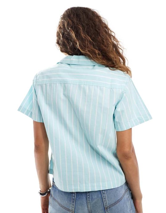 Wrangler kortärmad randig skjorta i mintgrön - Image 4