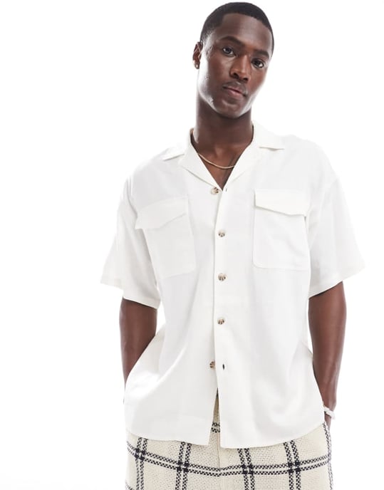 ADPT oversized linnemixskjorta med dubbel ficka i vitt - Image 1