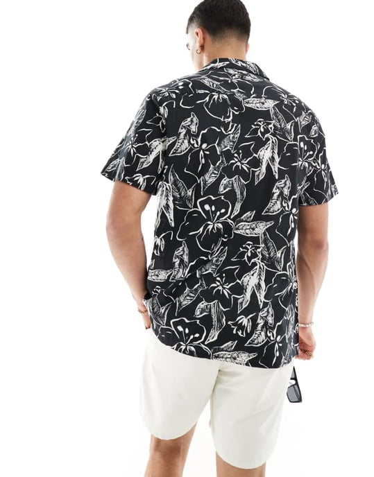 ASOS DESIGN avslappnad skjorta med rak krage i linnelook och blommönster i svart - Image 3