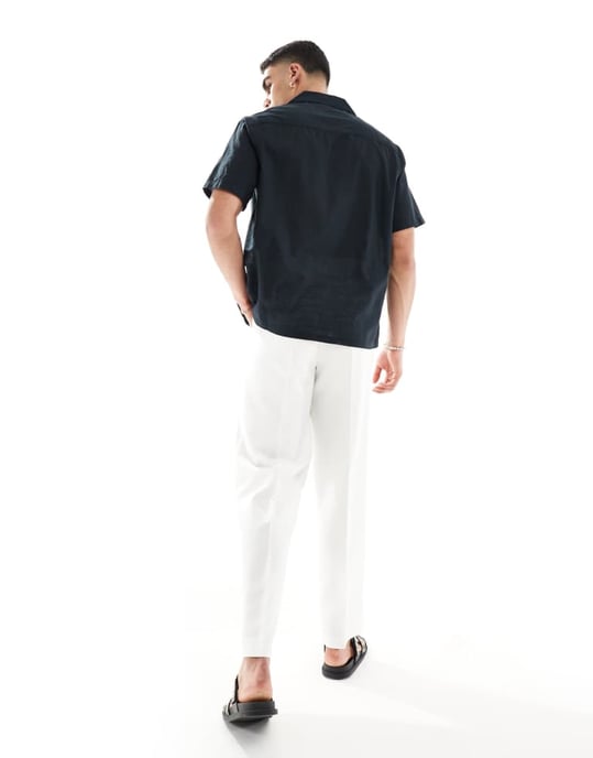 ASOS DESIGN avslappnad skjorta i linne-look med krage i svart - Image 3