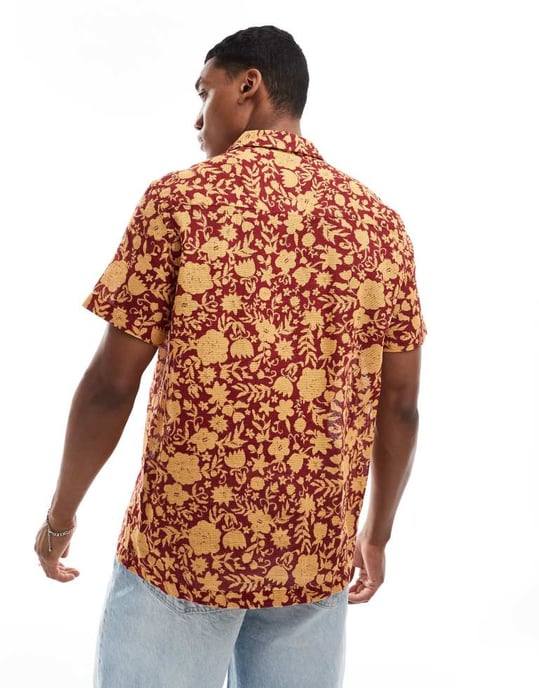 ASOS DESIGN avslappnad skjorta med kollo och textur i orange och röd blommig mönster - Image 2