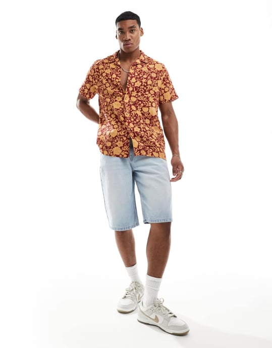 ASOS DESIGN avslappnad skjorta med kollo och textur i orange och röd blommig mönster - Image 4
