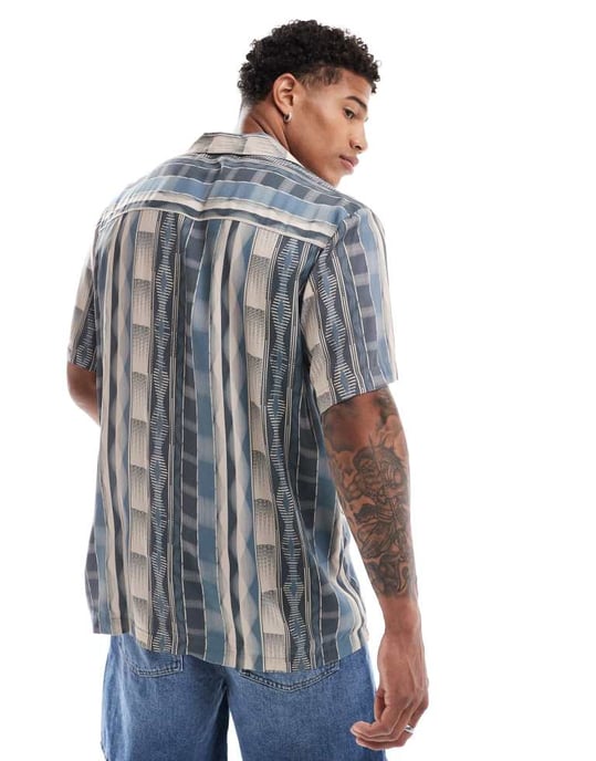 ASOS DESIGN avslappnad skjorta med revere i aztec-mönster - MBLUE - Image 2