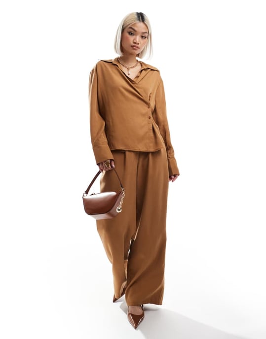 ASOS DESIGN snörskjorta set i kamel - Image 4
