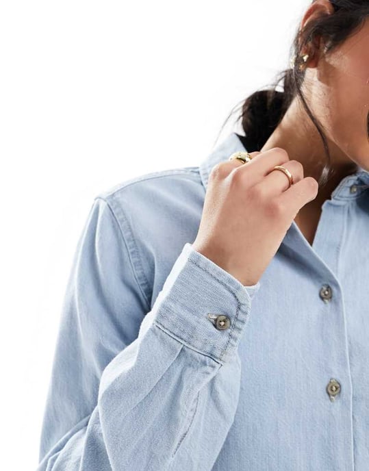 ASOS DESIGN denim enkla skjorta i blekt tvätt - Image 2