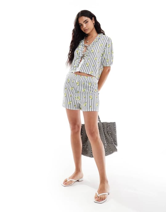 ASOS DESIGN boxer short co-ord in lemon and stripe print - Image 2