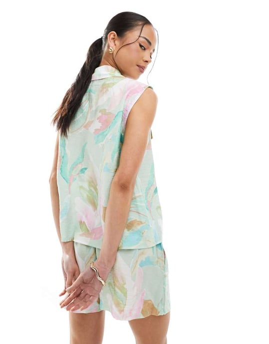 Vero Moda sleeveless boxy shirt co-ord in pastel print - Image 3