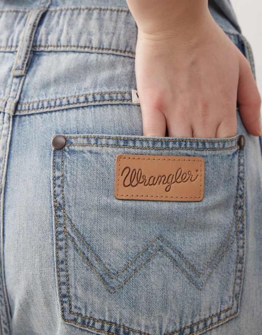 Wrangler denim jumpsuit in light blue wash - Image 3