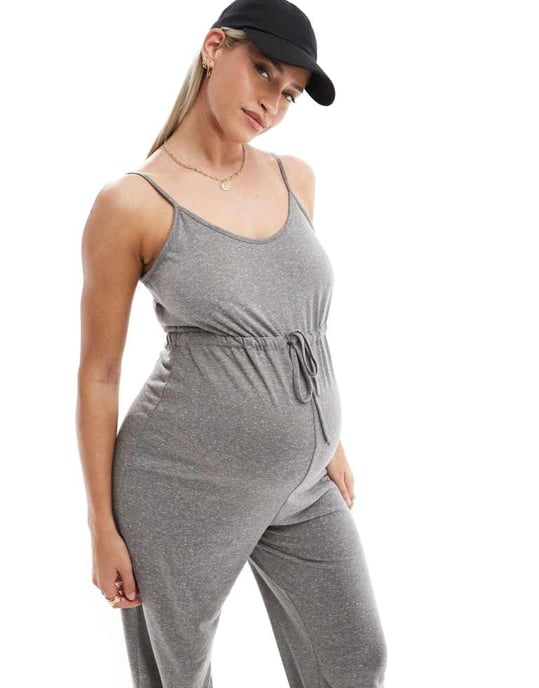 Mamalicious Graviditetstrikå jumpsuit med knytmidja i kolgrå mélange - Image 4