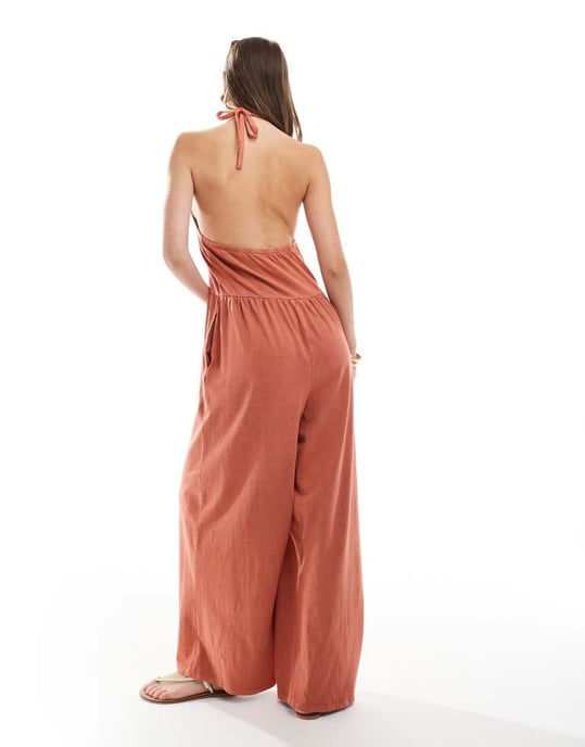 ASOS DESIGN halterneck trapez jumpsuit i orange - Image 2