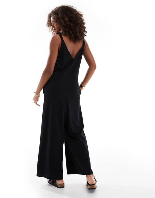 ASOS DESIGN Twist shoulder jumpsuit in black - Image 4