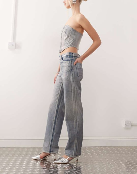 Monki co-ord Aimo raka benjeans i holografisk tvätt - Image 3