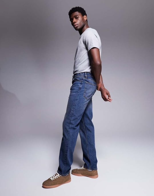ASOS DESIGN raka jeans med vintagefärg i mörk tvättblå - Image 2