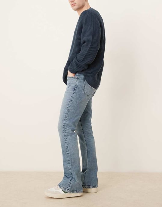 ASOS DESIGN stretch flare jeans i ljus tvättad blå - Image 2