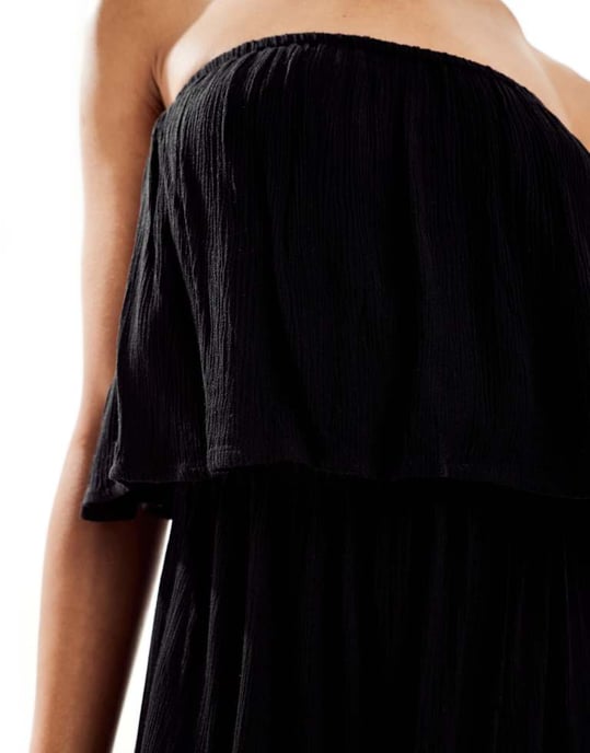 ASOS DESIGN Lång flytande veckad bandeau stranddräkt i svart - Image 4