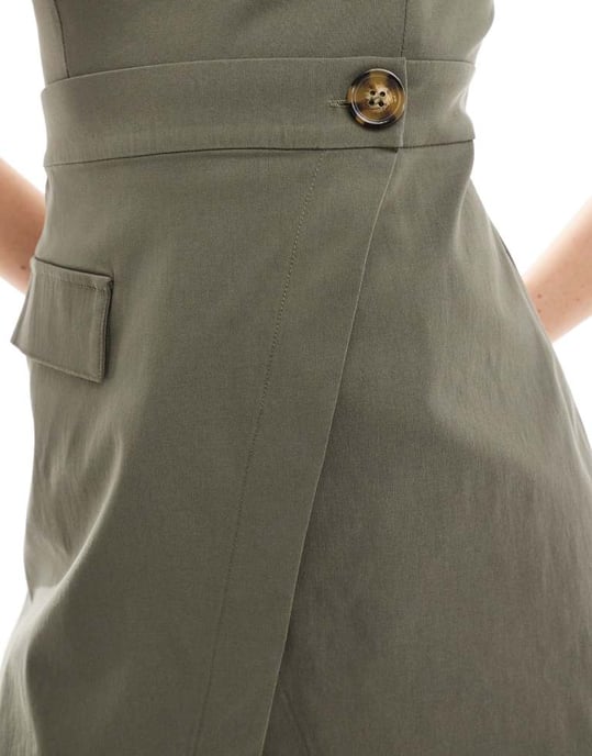 ASOS DESIGN utility skort playdräkt i khaki - Image 3