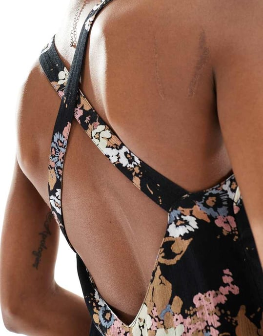 Återvunnen vintage ärmlös jumpsuit med blommönster - Image 3