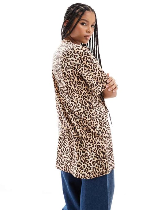 ASOS DESIGN oversized t-shirt med leopardtryck - Image 2