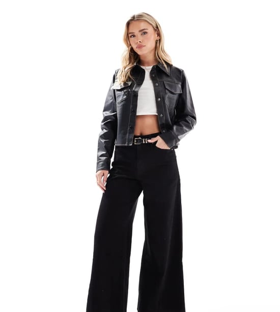 Miss Selfridge Petite vida jeanstroja i ren svart - Image 1