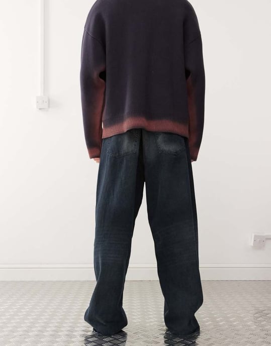 Weekday Unisex Astro lågrisk löst sittande baggy jeans i streckig blå tvätt - Image 2