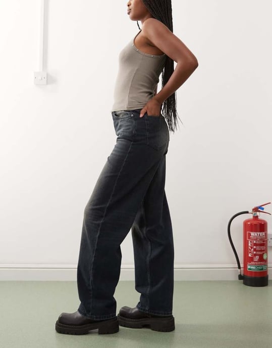 Weekday Rail mid-rise baggy jeans i djup havsblå - Image 3