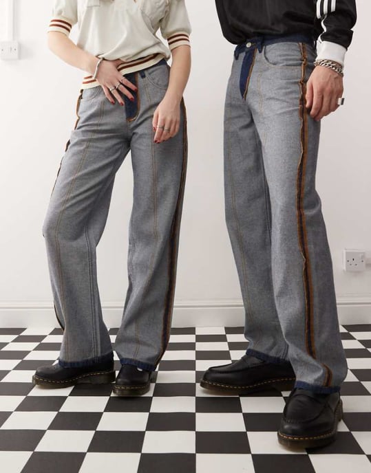 Återvunnen vintage unisex insidan ut jeans i indigoblå - Image 1