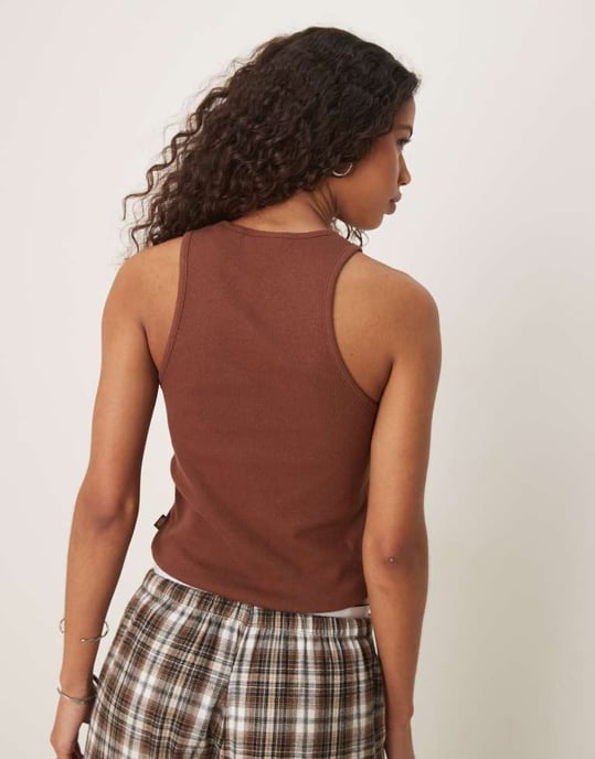Dickies v neck long line vest in cappuccino brown - Image 3