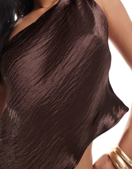 ASOS DESIGN satäng asymmetrisk twist-topp co-ord i choklad - Image 2