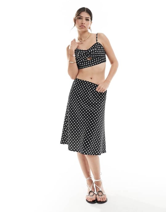 ASOS DESIGN satin bralet set topp i monoprickigt mönster - Image 2