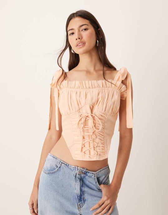 ASOS DESIGN chiffong med snörningsdetalj korselett i rosa - Image 2