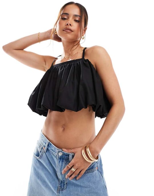 ASOS DESIGN bubbla crop cami-top i svart - Image 1