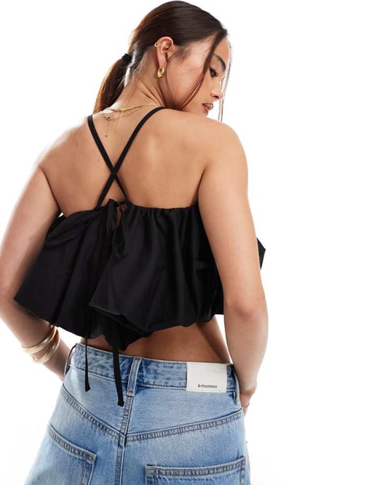 ASOS DESIGN bubbla crop cami-top i svart - Image 3