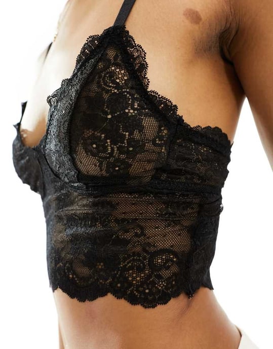 ASOS DESIGN spetstopp med axelband i svart - Image 3