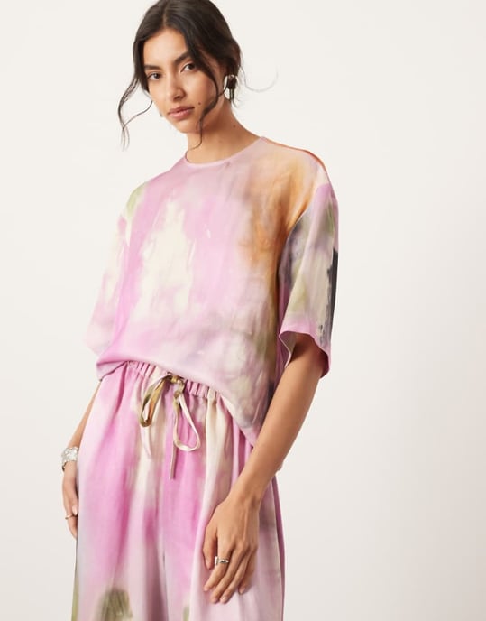 ASOS EDITION satinblus med kort ärm i djärv akvarelltryck - Image 1